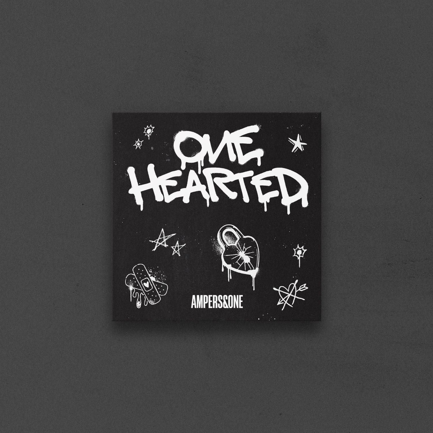 AMPERS&ONE 2nd Single Album 'ONE HEARTED' (Postcard Ver.)
